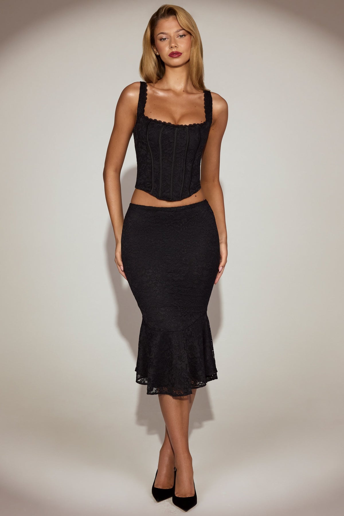 Lace Mid-Rise Fluted Midi Skirt in Black