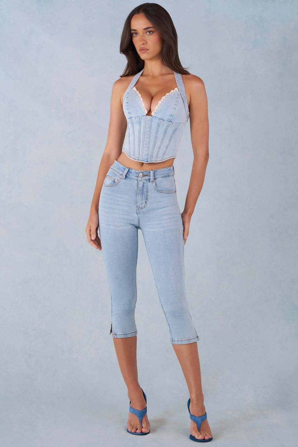Mid-Rise Denim Capri Jeans in Light Denim