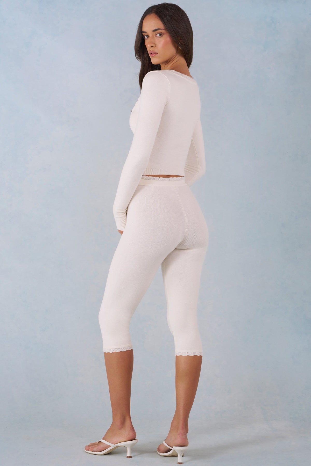 Knit Mid-Rise Capri Trousers in Ivory