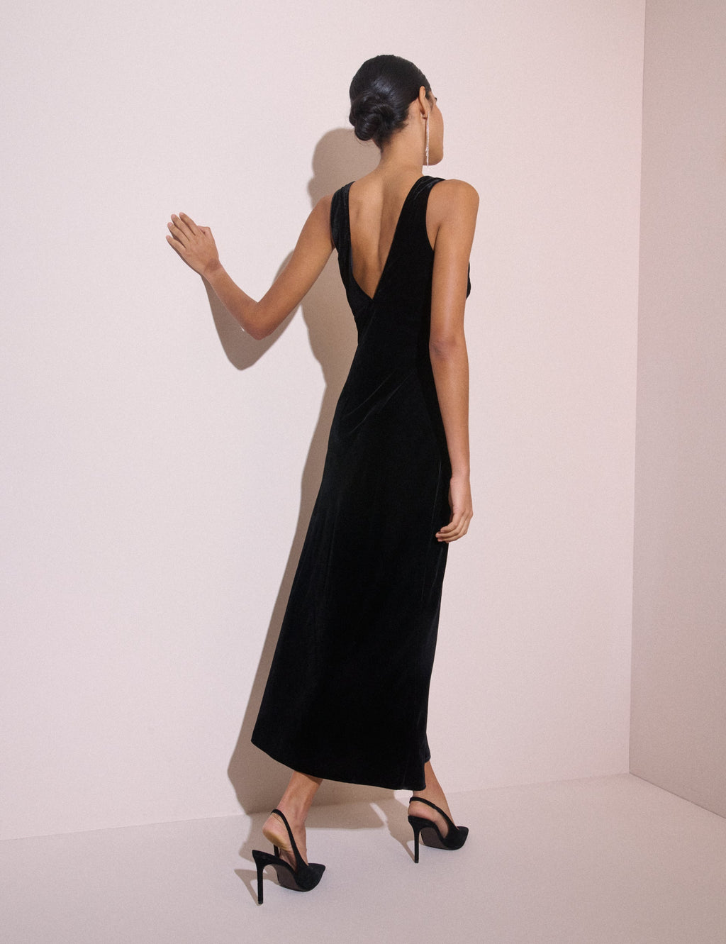 Black Velvet Joey Midi Dress