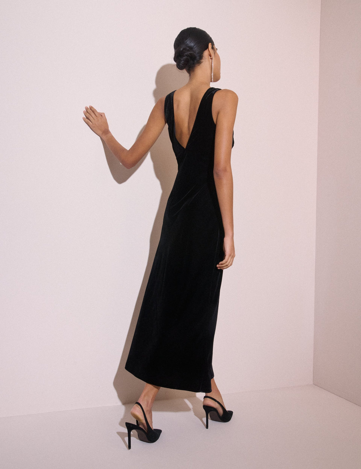 Black Velvet Joey Midi Dress