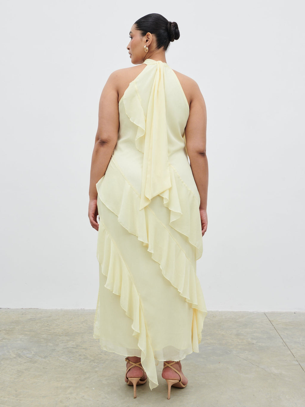 Aria Halterneck Ruffle Midaxi Dress Curve - Lemon