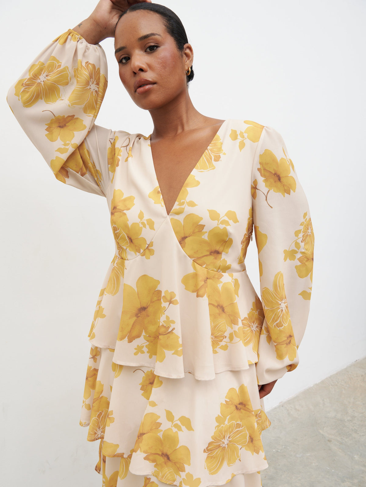 Ashton Ruffle Midaxi Dress Curve - Yellow Ochre Floral