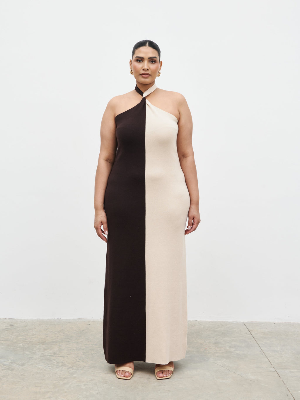 Berkley Contrast Knit Maxi Dress Curve - Beige and Chocolate Brown
