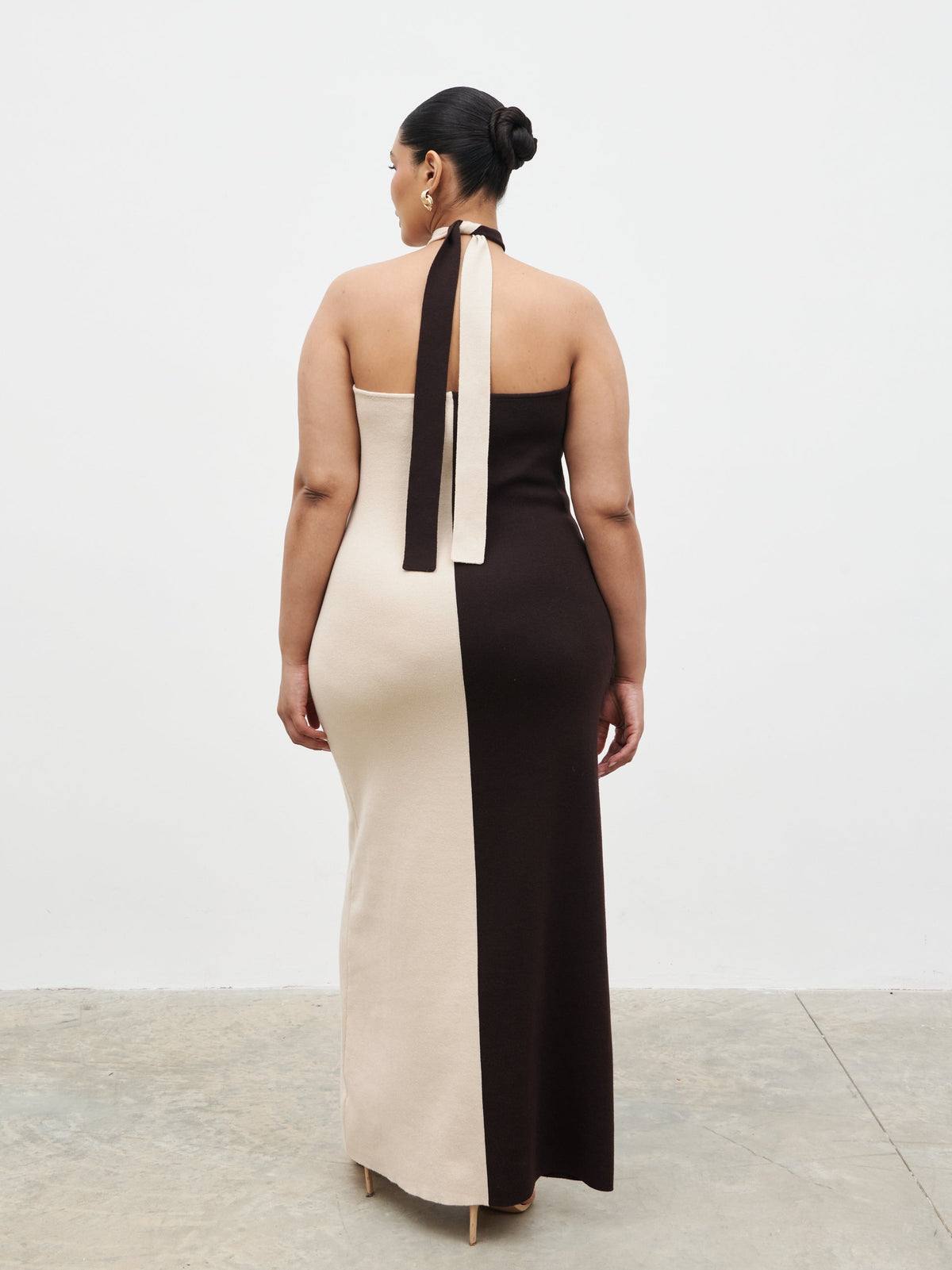 Berkley Contrast Knit Maxi Dress Curve - Beige and Chocolate Brown