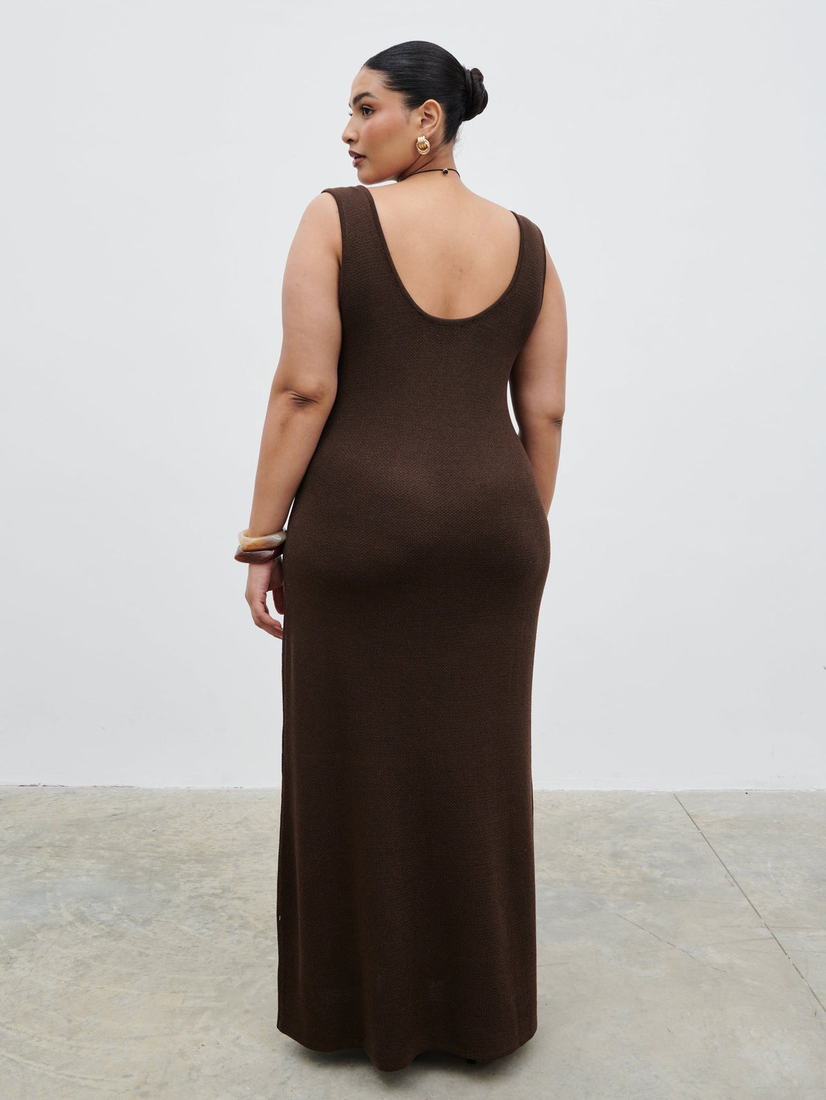 Dora Maxi Dress Curve - Chocolate Brown