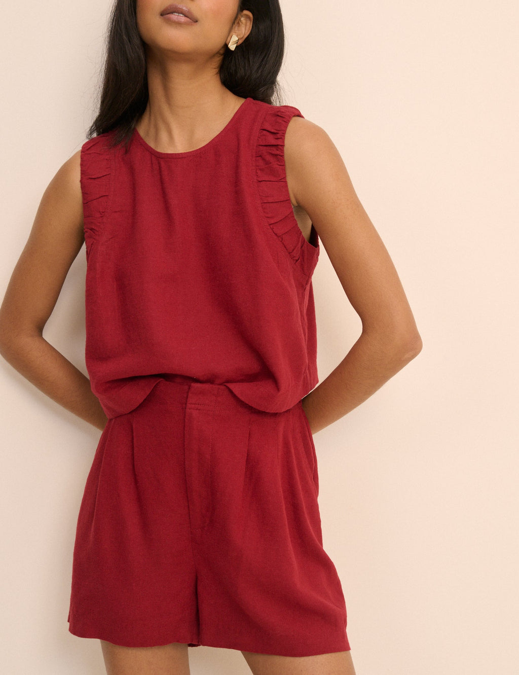 Red Linen-Rich Ruched Tank