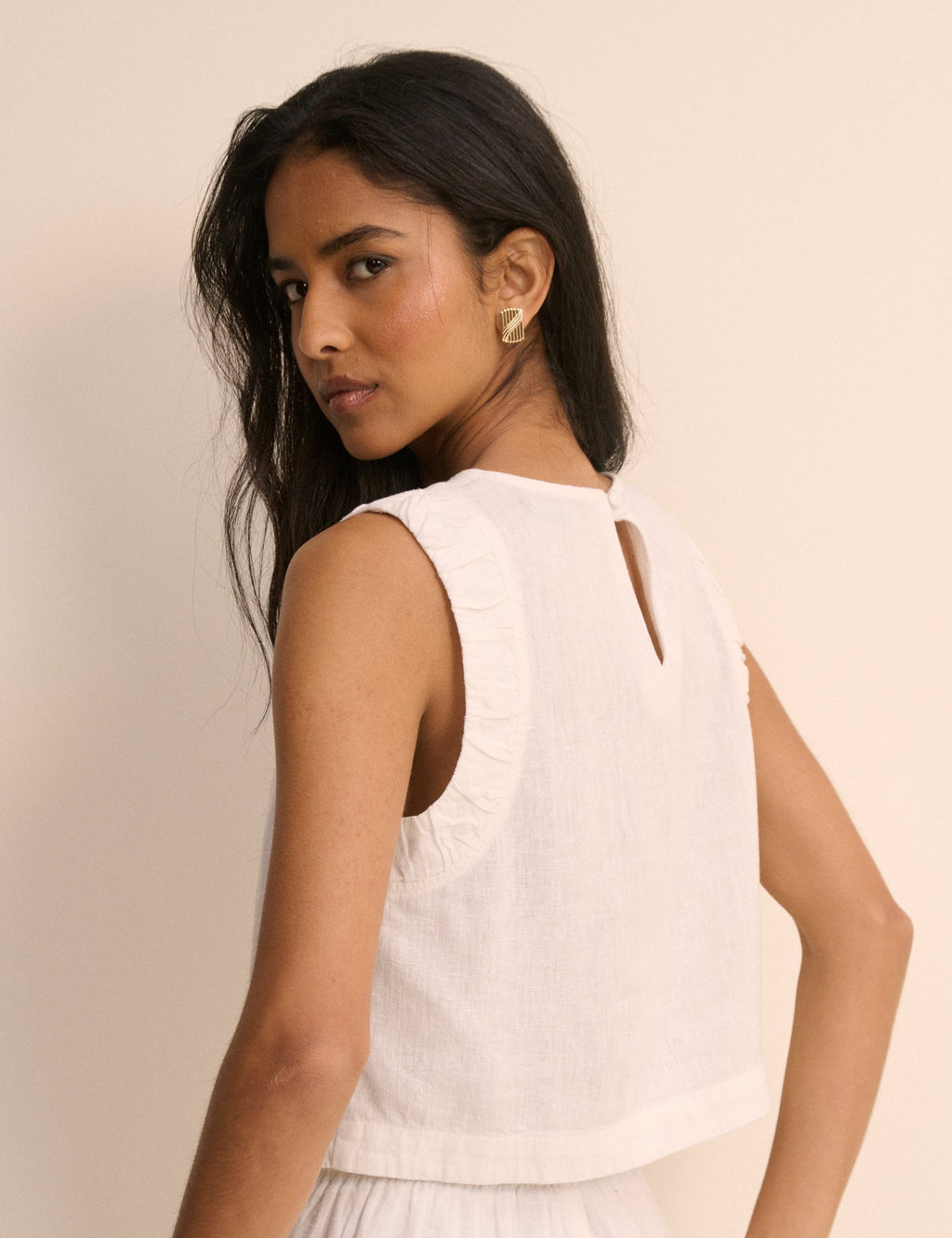 White Linen-Rich Ruched Tank