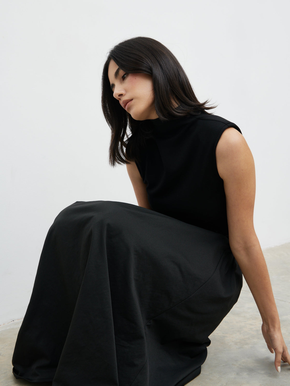 Naia Drop Waist Sleeveless Midaxi Dress - Black