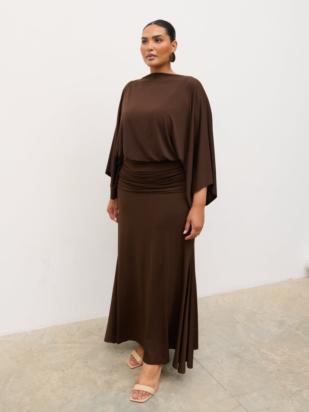 Riven Jersey Ruched Waist Maxi Dress Curve - Chocolate Brown