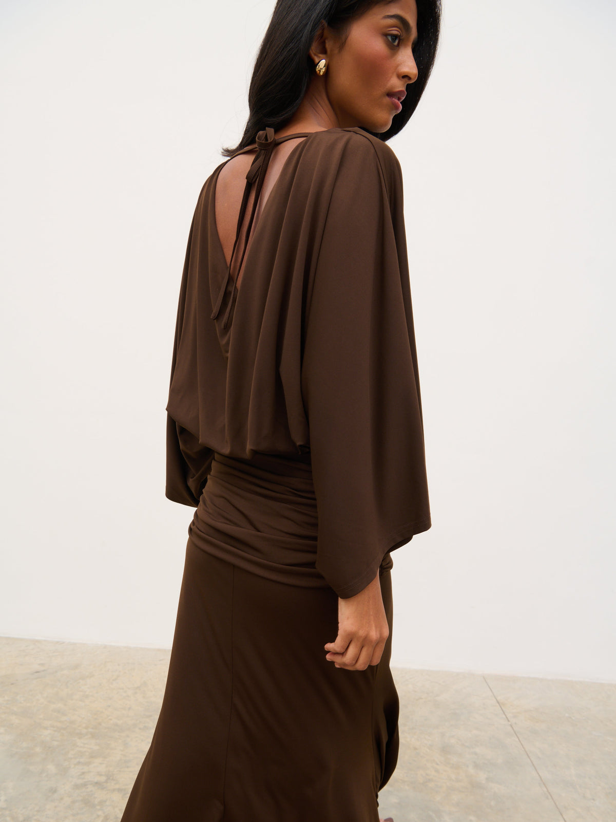 Riven Jersey Ruched Waist Maxi Dress - Chocolate Brown