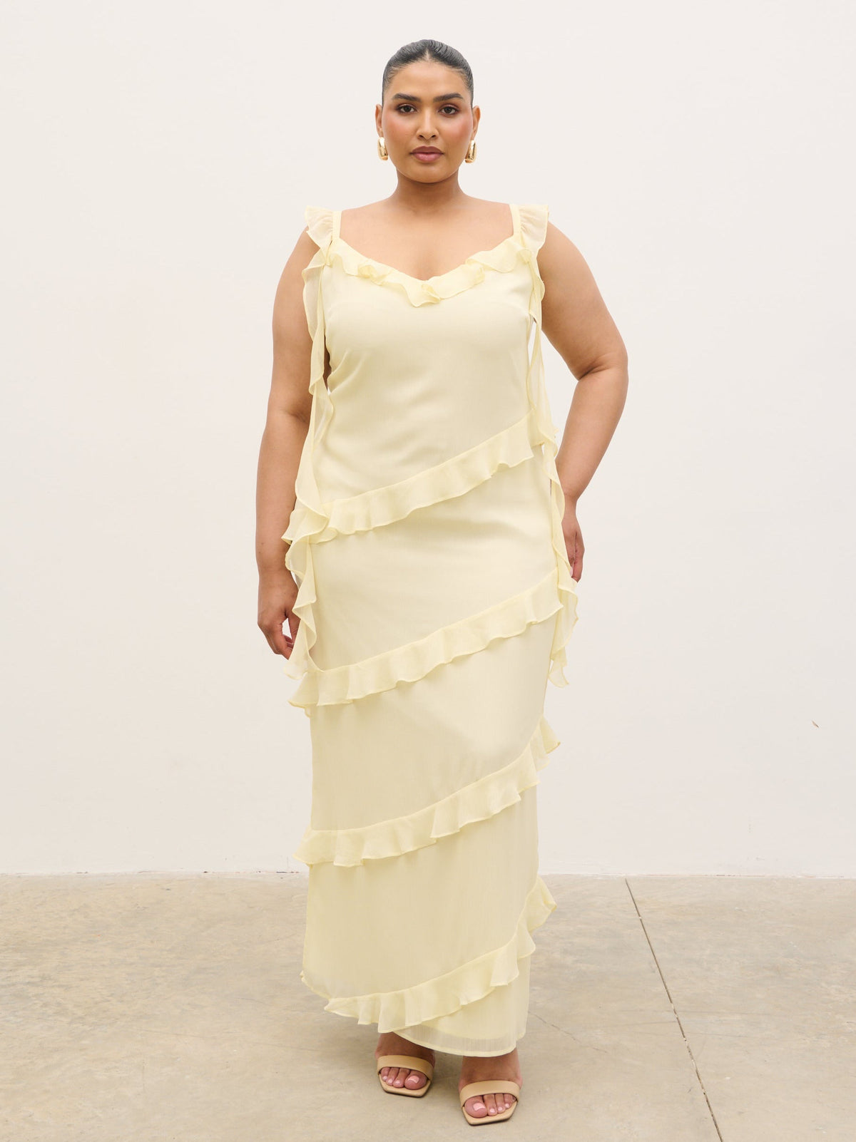 Rue Ruffle Maxi Dress Curve - Lemon