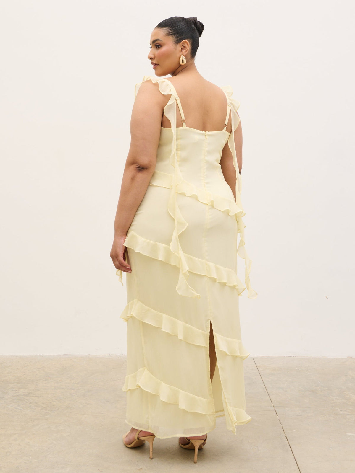 Rue Ruffle Maxi Dress Curve - Lemon