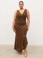 Zoey Lace Midaxi Dress Curve - Brown