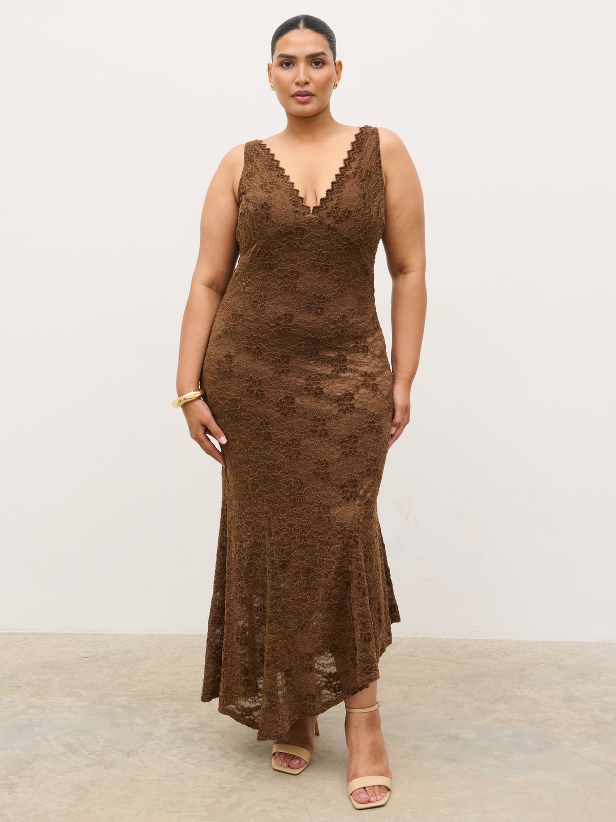 Zoey Lace Midaxi Dress Curve - Brown
