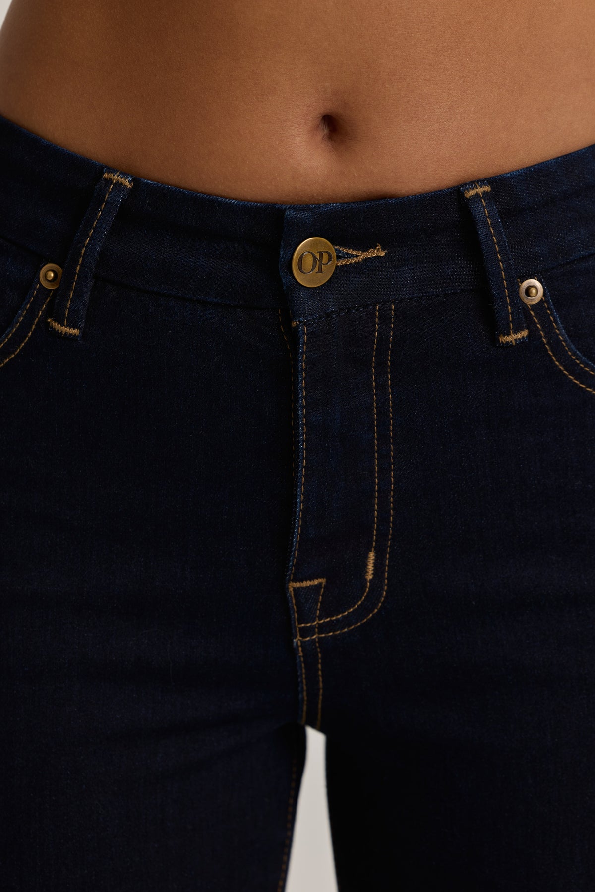 High-Rise Cropped Skinny Jeans in Dark Wash