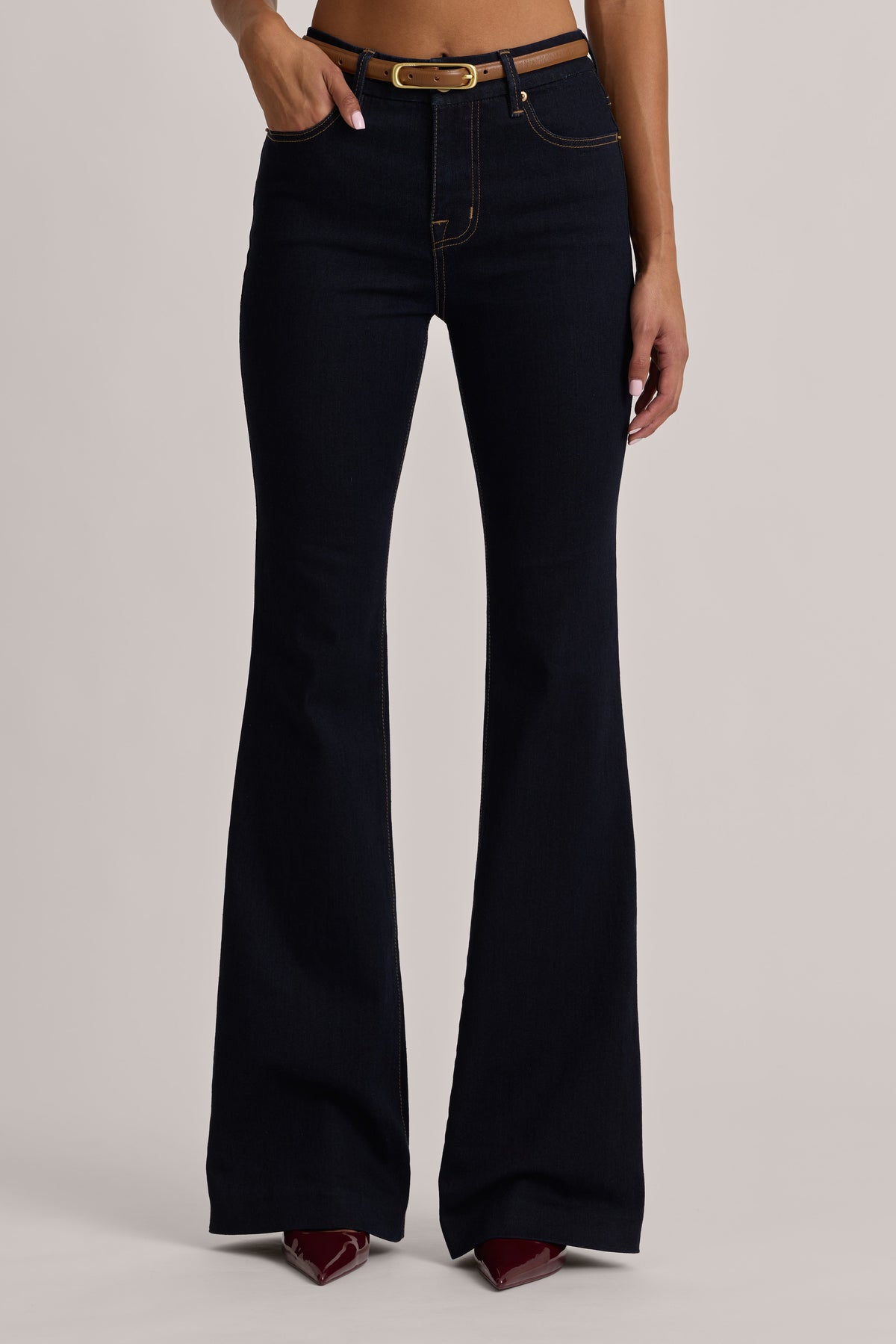 High-Rise Flared Jeans in Dark Wash